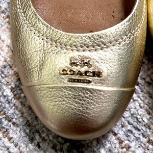 Coach Logo Gold Chelsea Flats